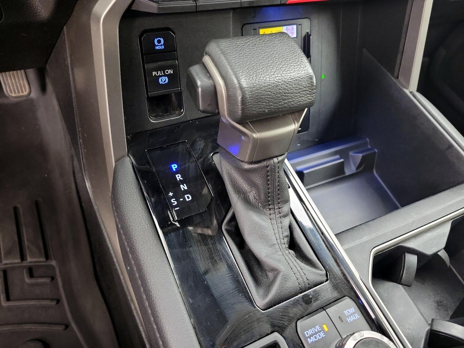 2023 Toyota Tundra Limited - Photo 18
