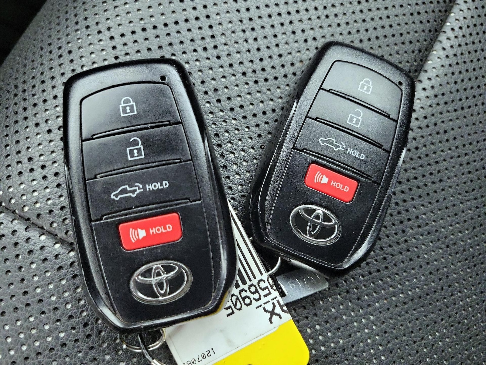2023 Toyota Tundra Limited - Photo 23