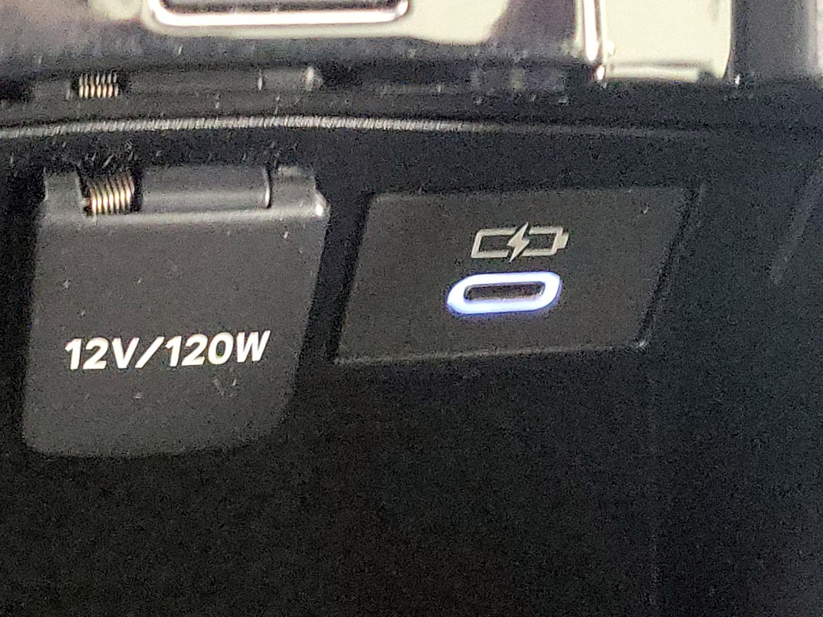 2024 Toyota Corolla Cross XLE - Photo 19