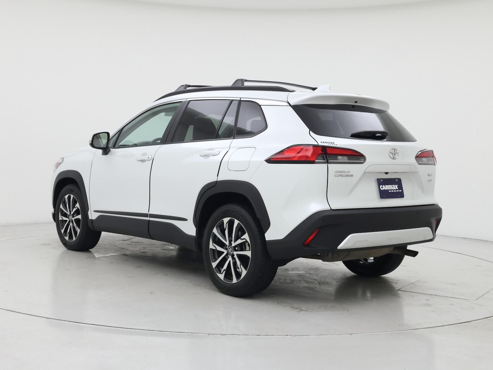 2024 Toyota Corolla Cross XLE - Photo 3