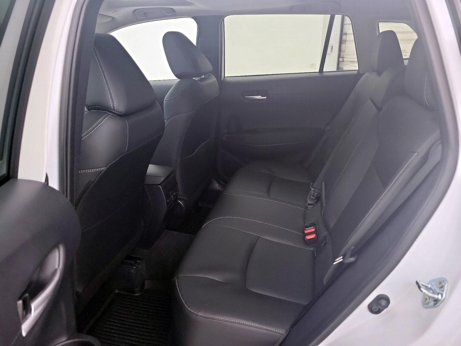 2024 Toyota Corolla Cross XLE - Photo 21