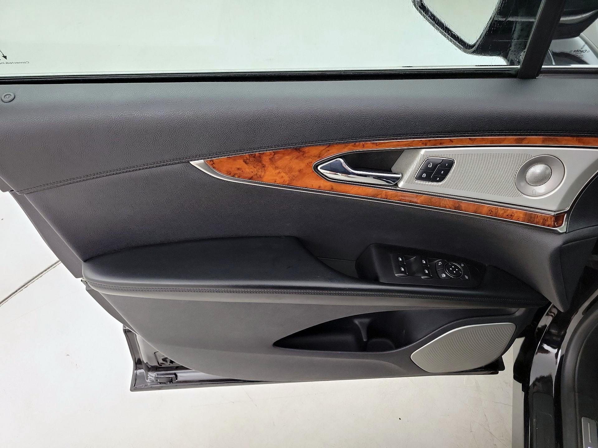 Thumbnail: 2020 Lincoln Nautilus - 12
