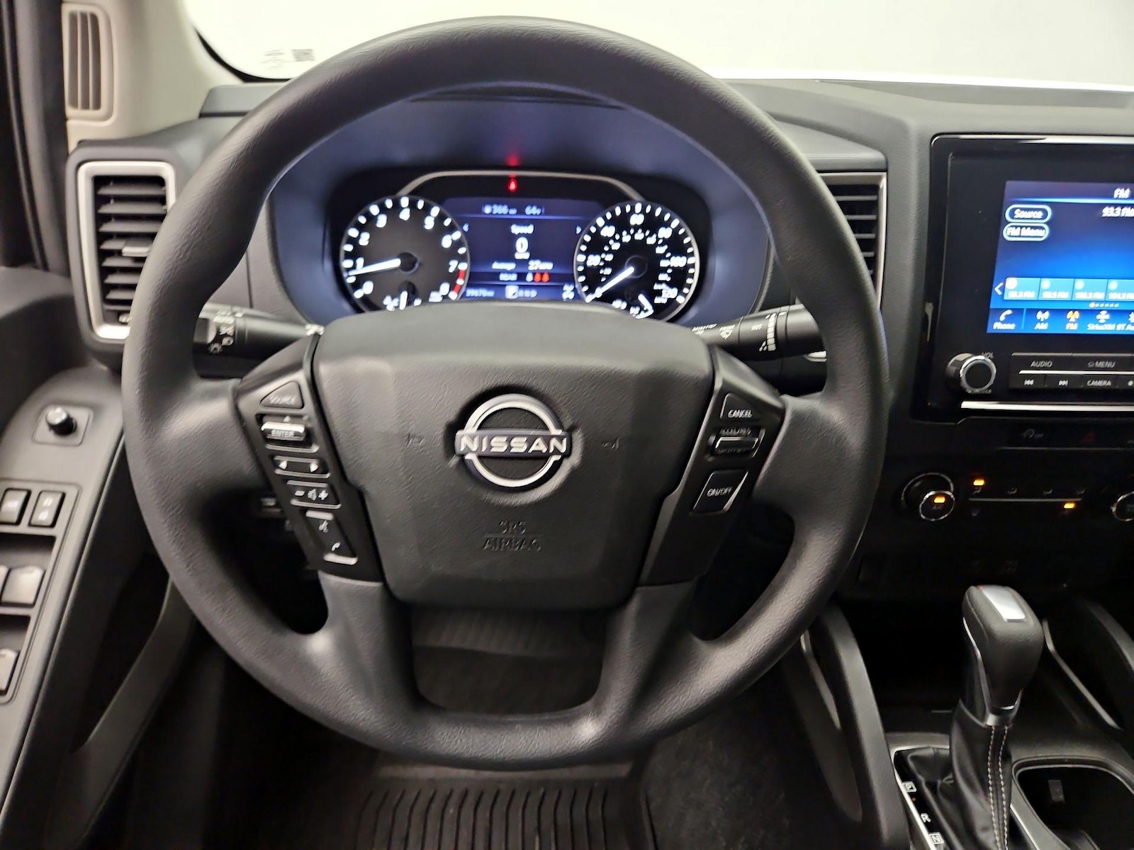 2024 Nissan Frontier SV - Photo 11