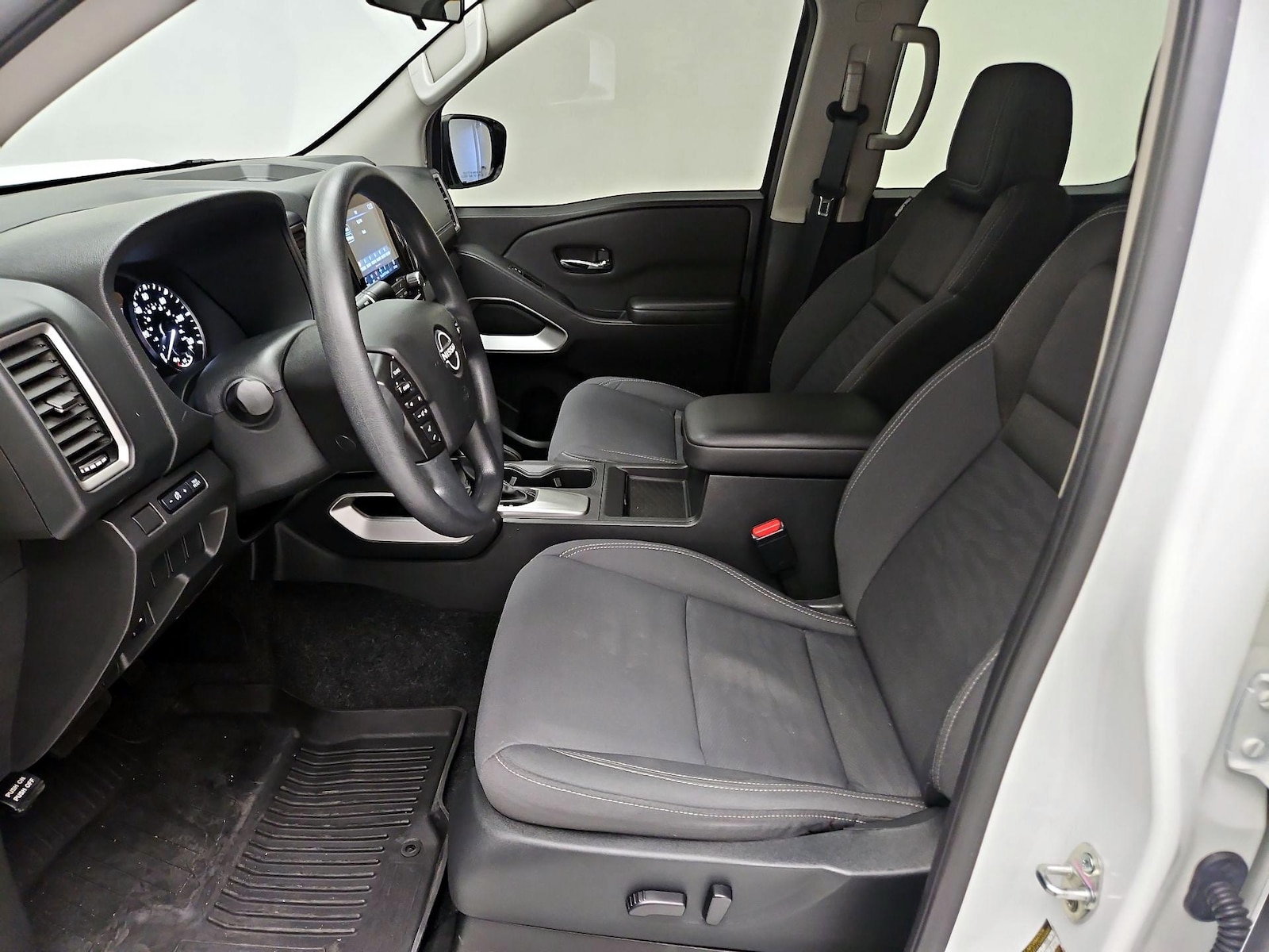 2024 Nissan Frontier SV - Photo 12