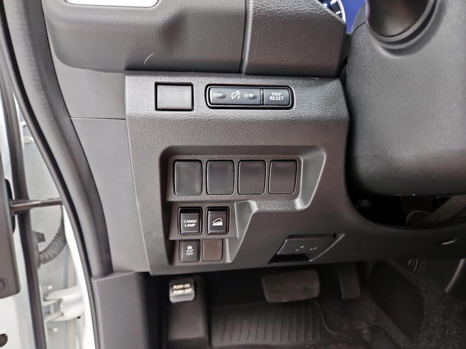 2024 Nissan Frontier SV - Photo 14