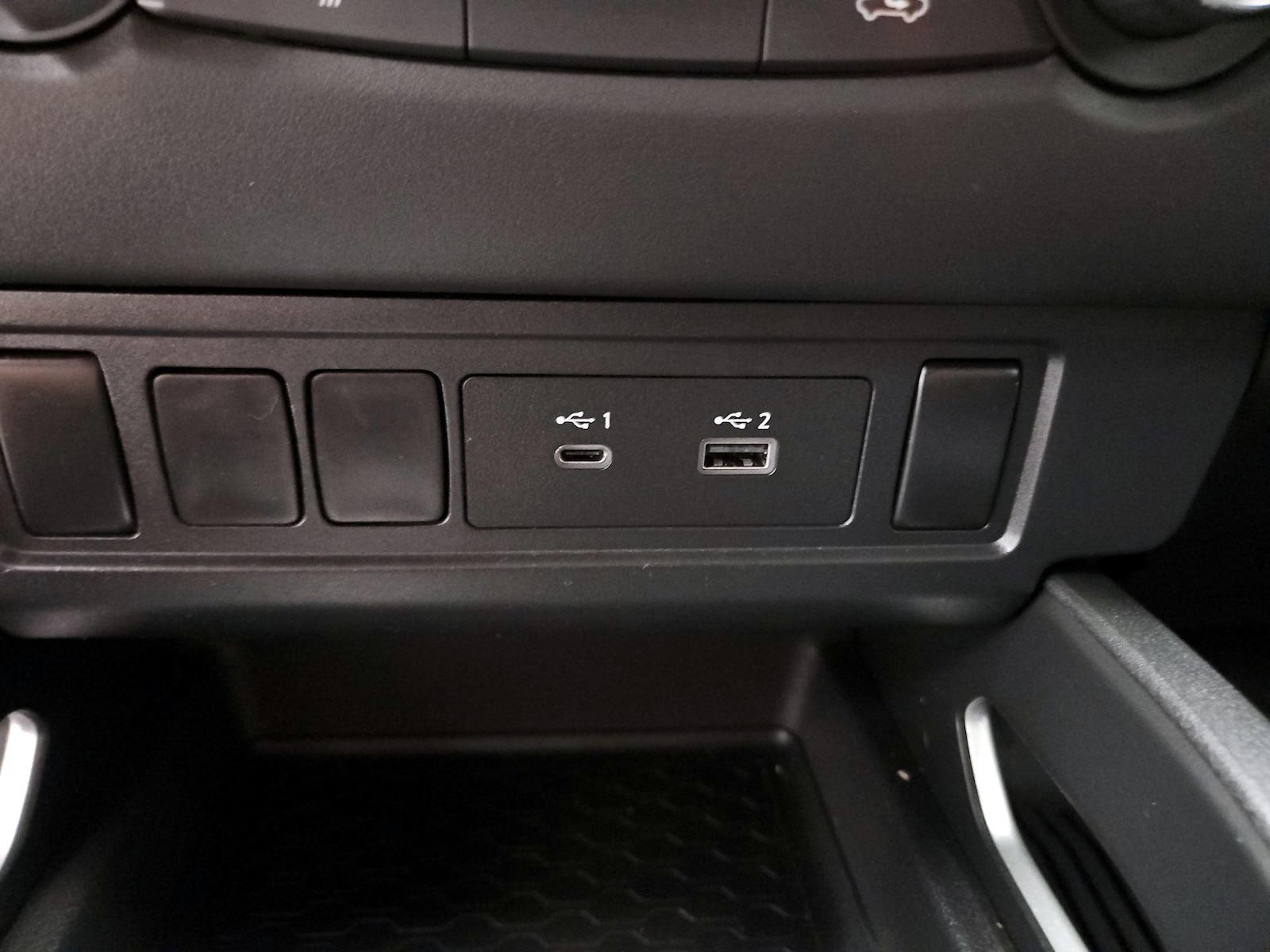 2024 Nissan Frontier SV - Photo 19