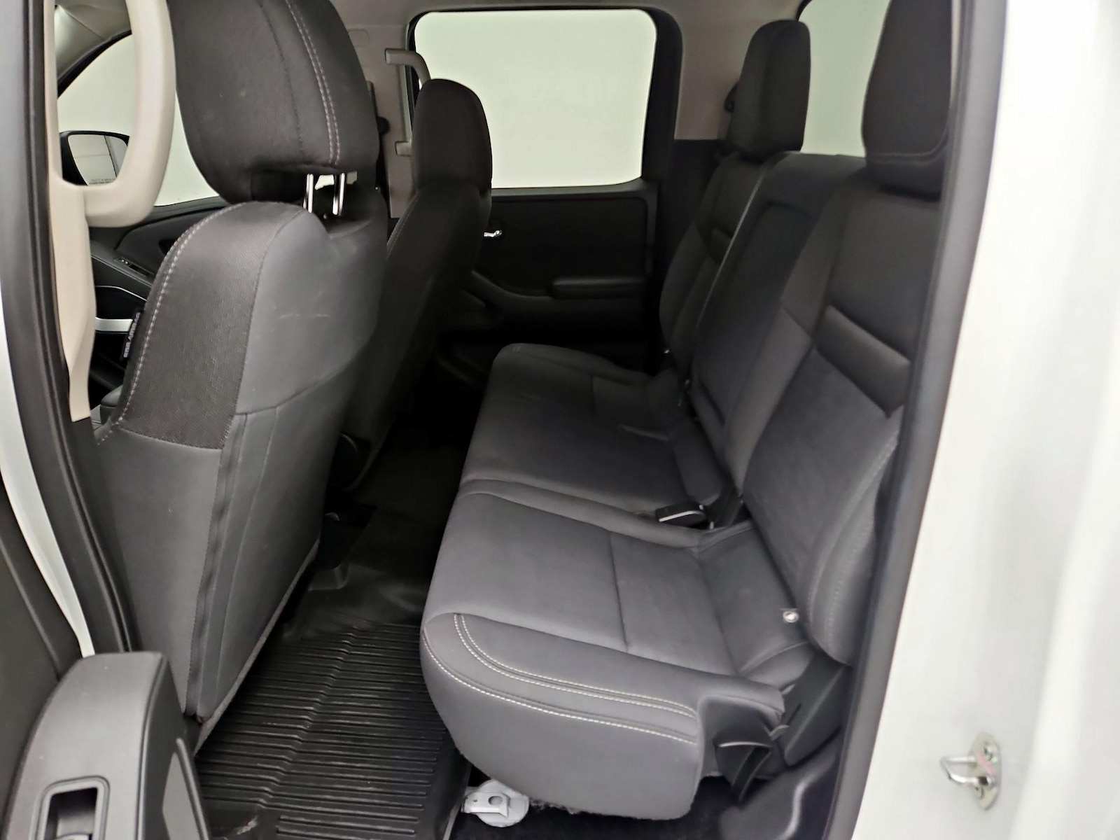 2024 Nissan Frontier SV - Photo 20