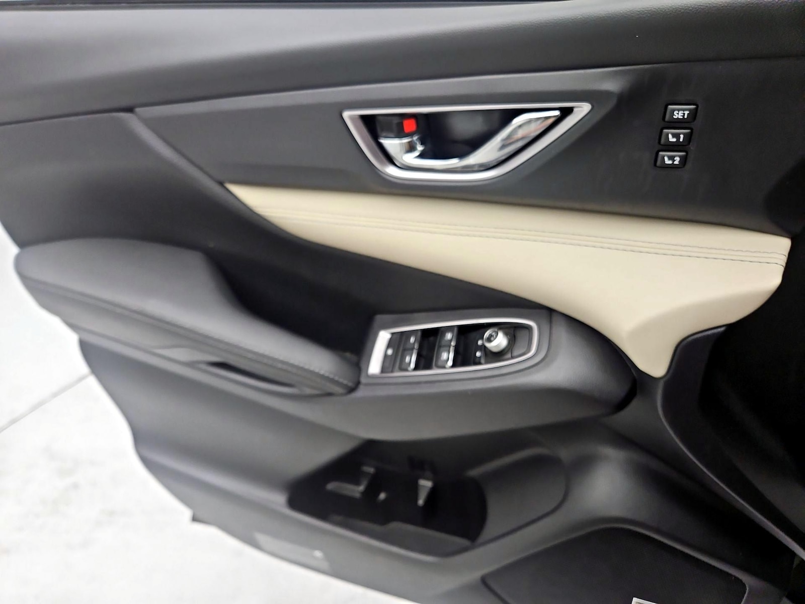 2022 Subaru Ascent Limited - Photo 13