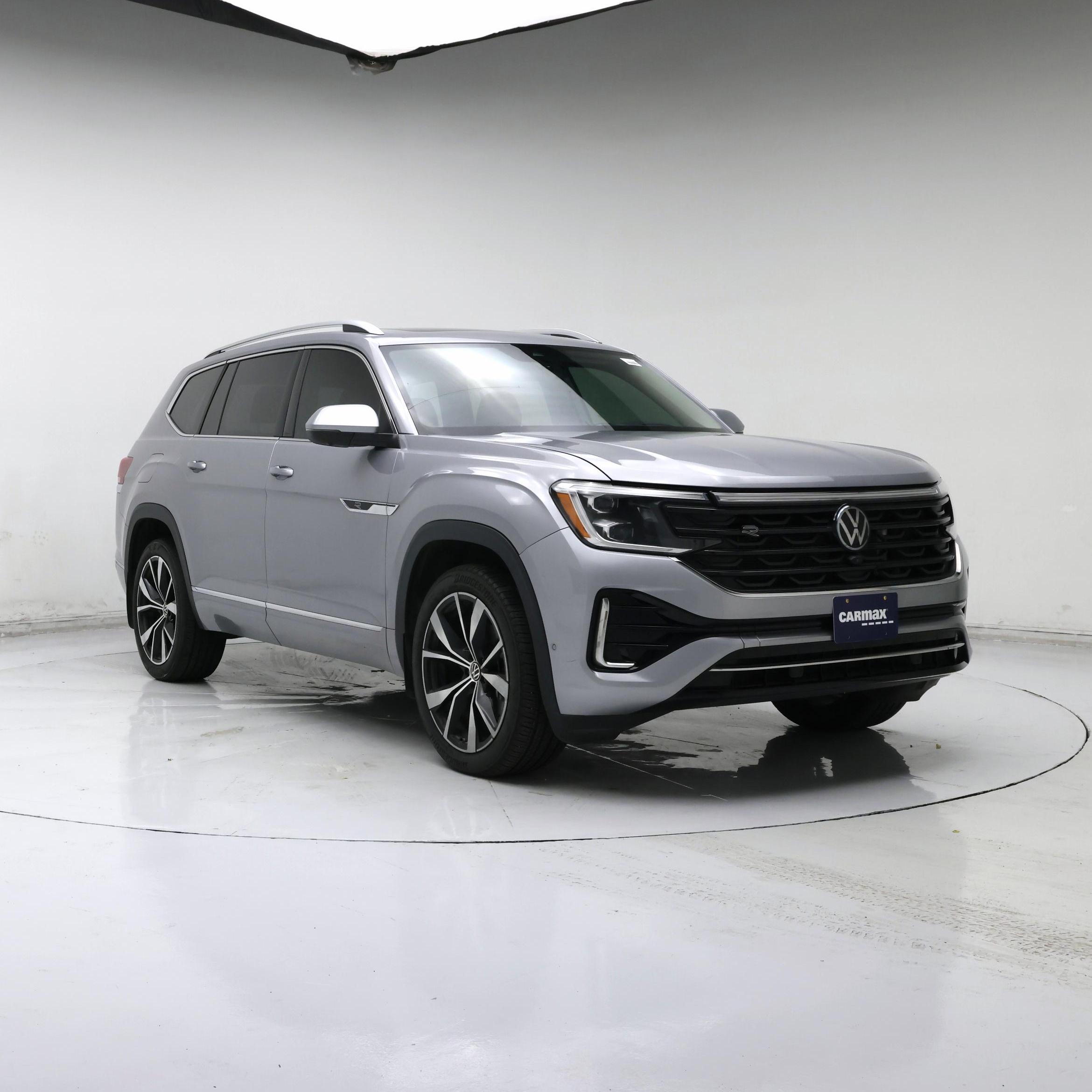 Silver 2024 Volkswagen Atlas SUV / Crossover All-Wheel Drive Automatic