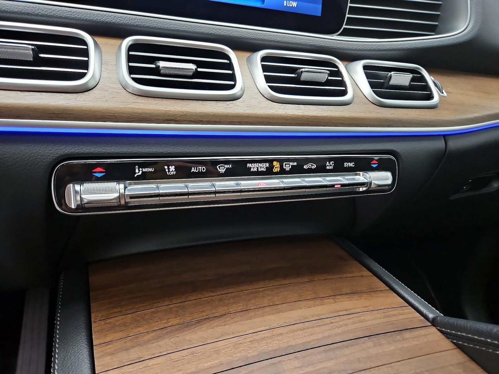 2025 Mercedes-Benz GLE GLE350 - Photo 18
