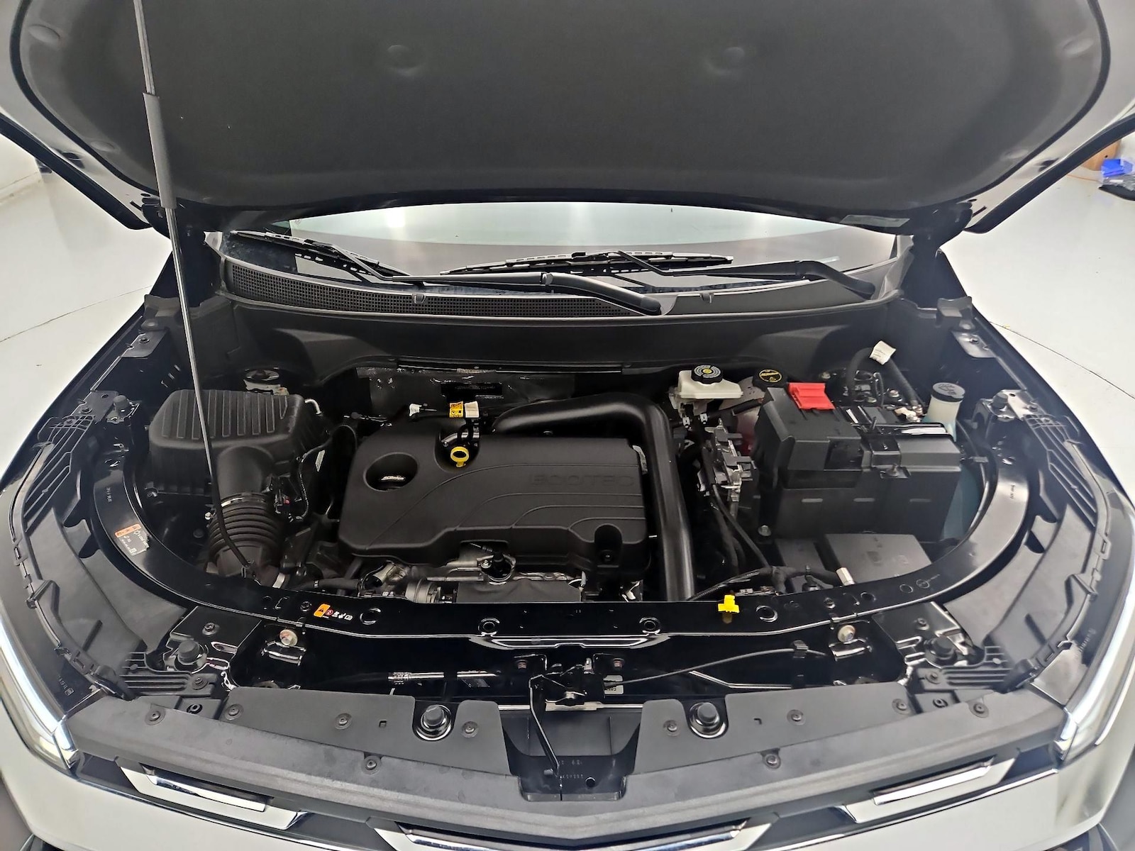2025 Chevrolet Equinox LT - Photo 24