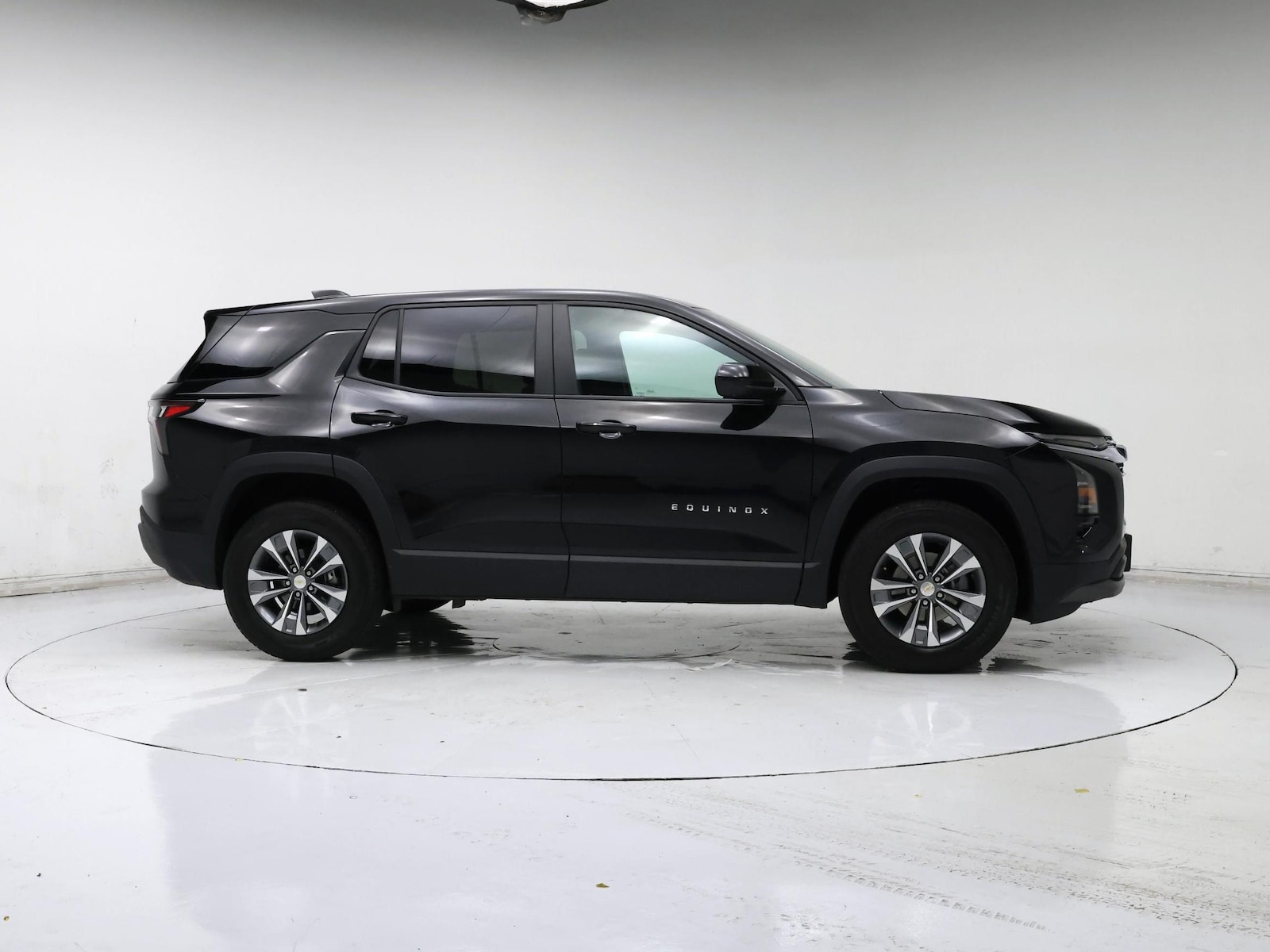 2025 Chevrolet Equinox LT - Photo 8