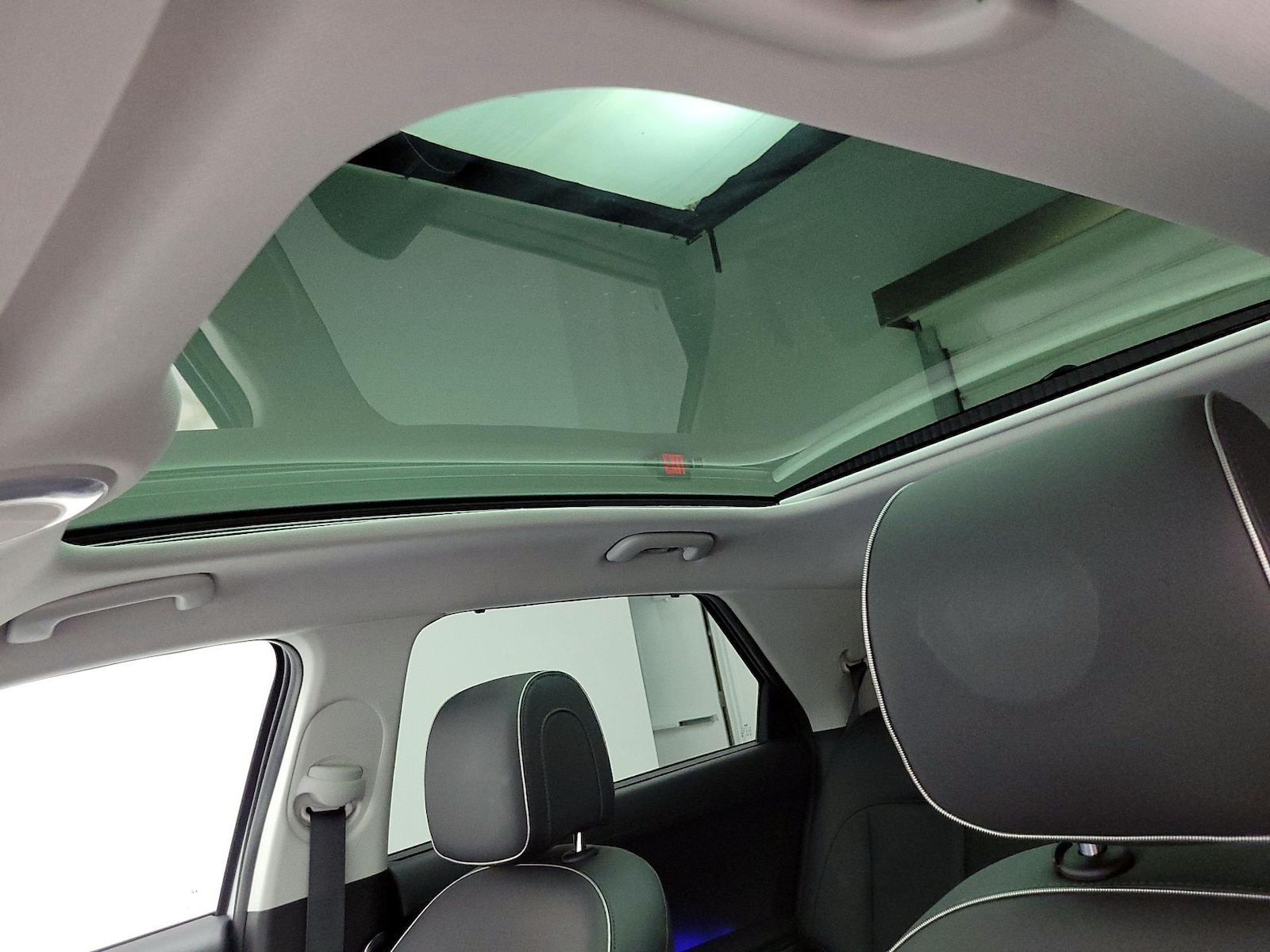 Skylight(s) & Overhead Airbags