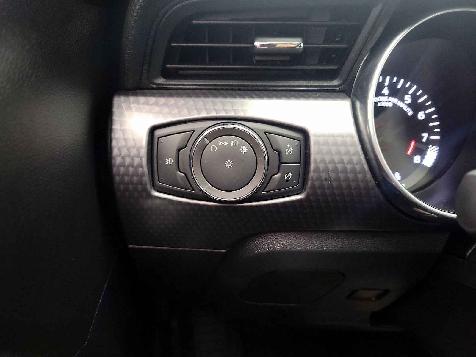 2018 Ford Mustang GT - Photo 14