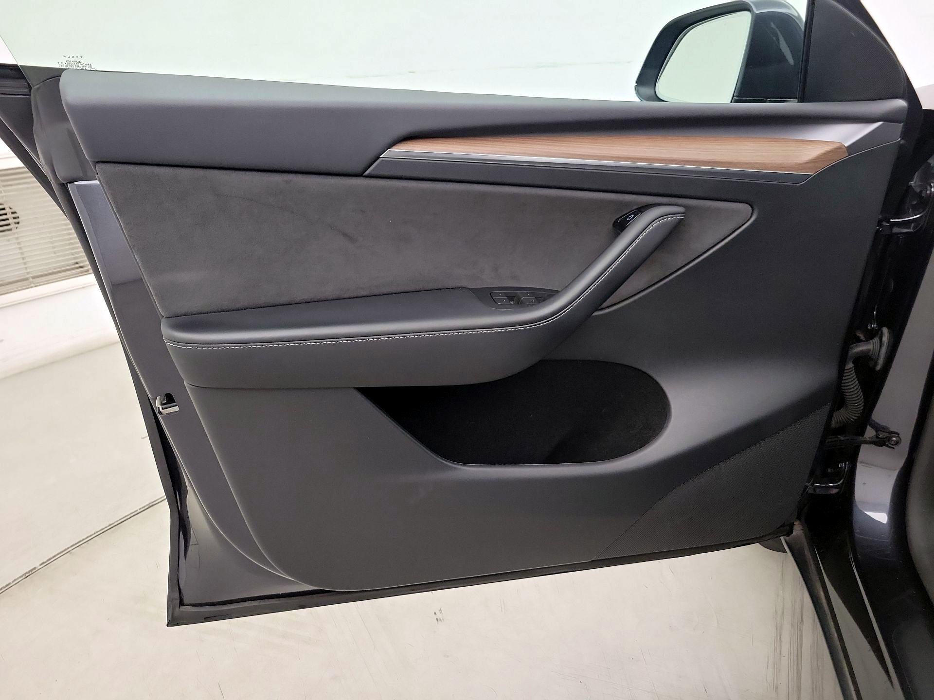 Thumbnail: 2024 Tesla Model Y - 12