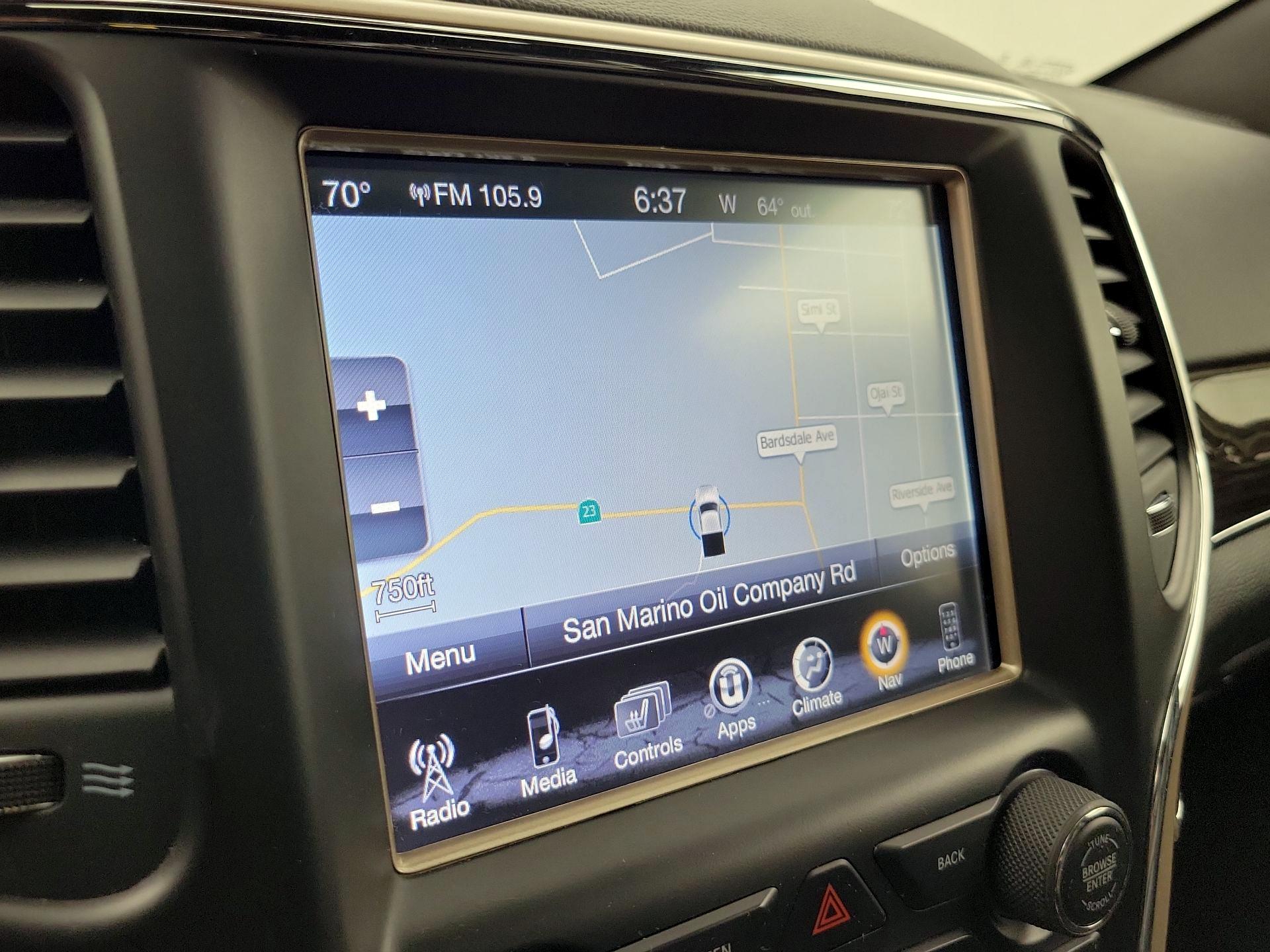 Thumbnail: 2017 Jeep Grand Cherokee - 14