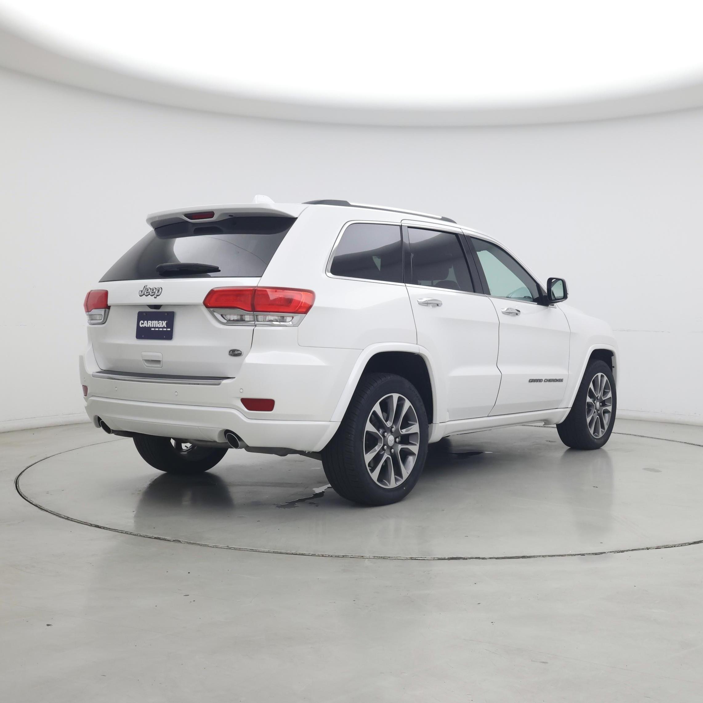 Thumbnail: 2017 Jeep Grand Cherokee - 8
