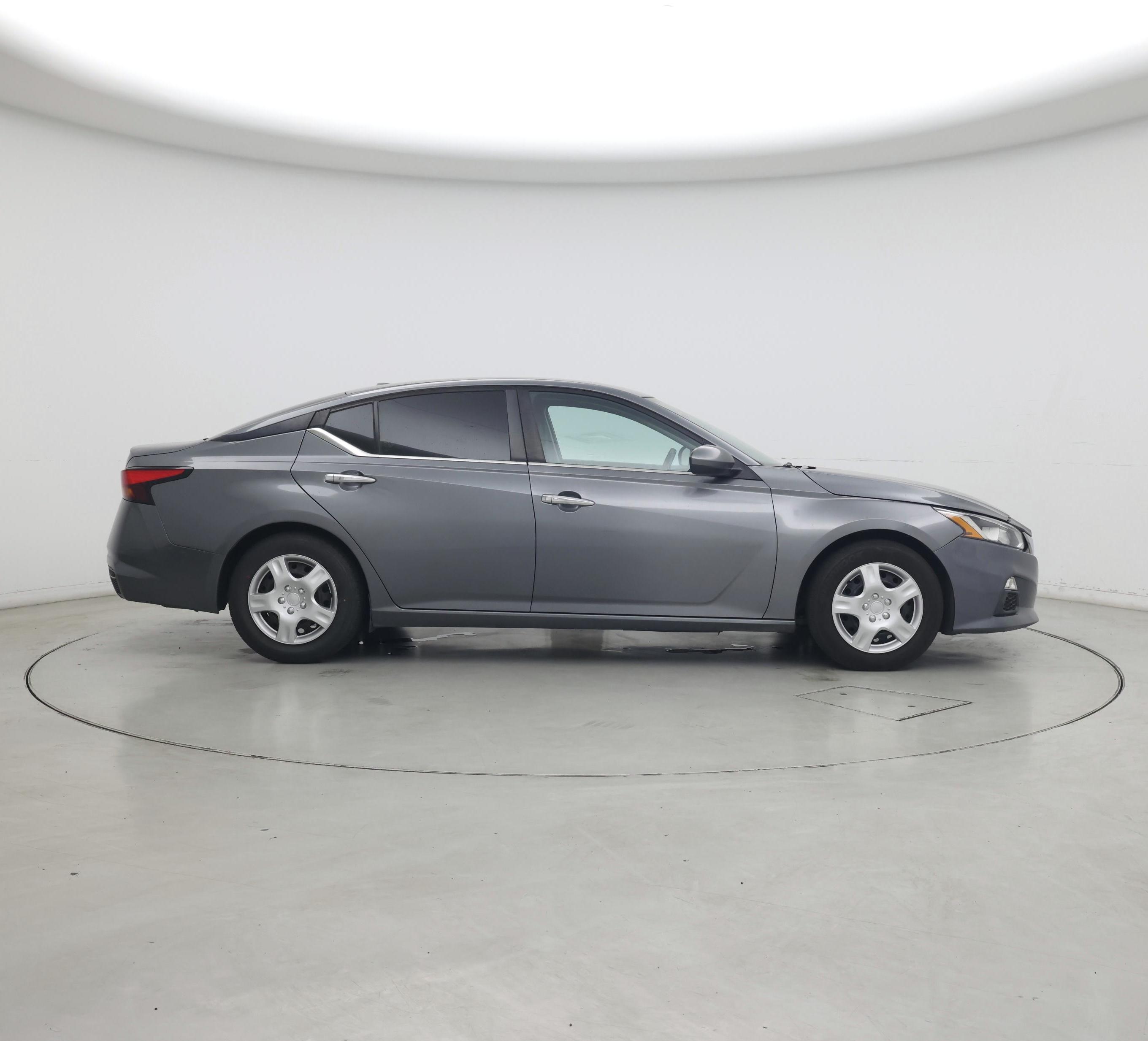 Thumbnail: 2020 Nissan Altima - 7