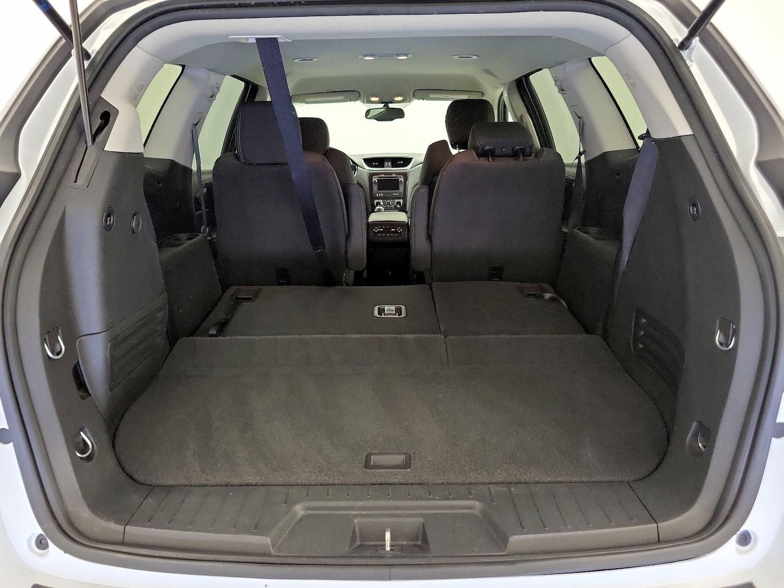 2017 Chevrolet Traverse 2LT - Photo 23