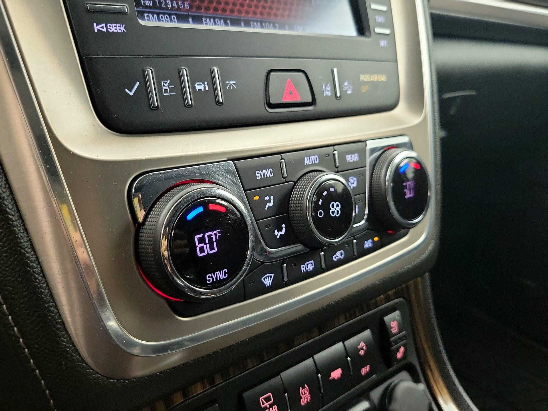 Thumbnail: 2015 GMC Acadia - 17