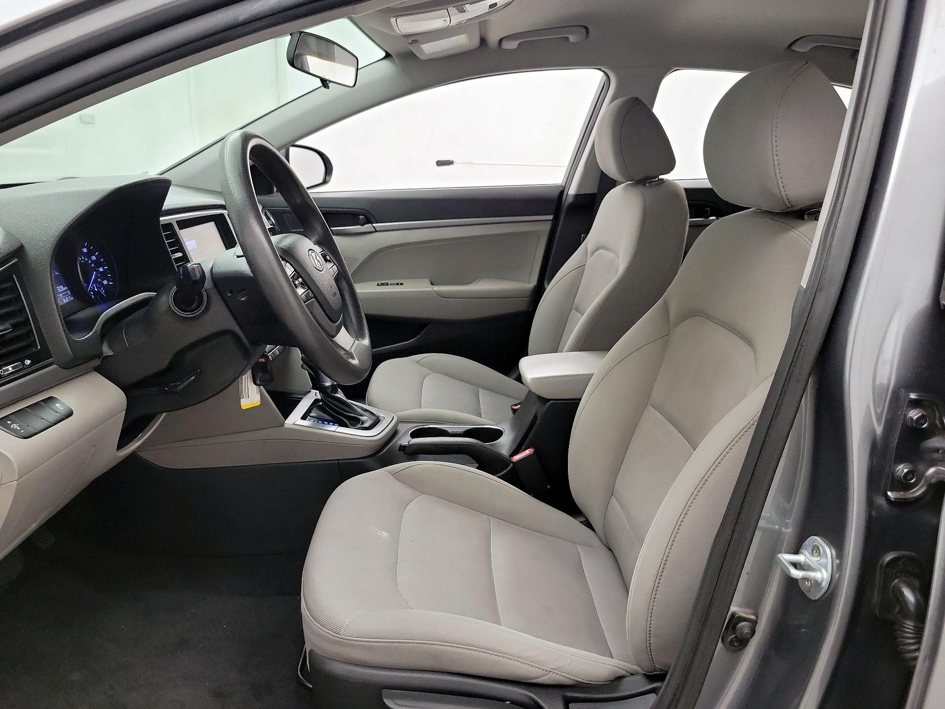 Thumbnail: 2018 Hyundai Elantra - 11