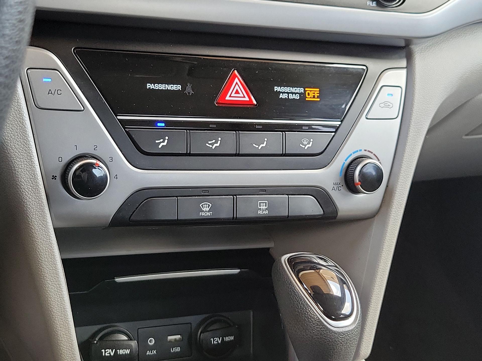 Thumbnail: 2018 Hyundai Elantra - 16