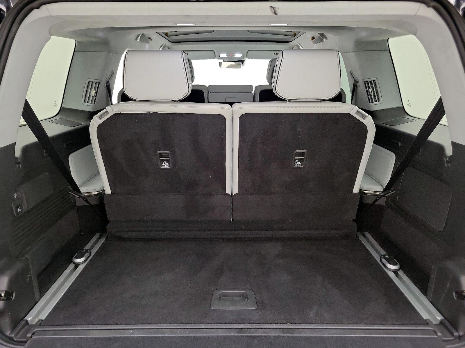 2024 Rivian R1S Adventure - Photo 23