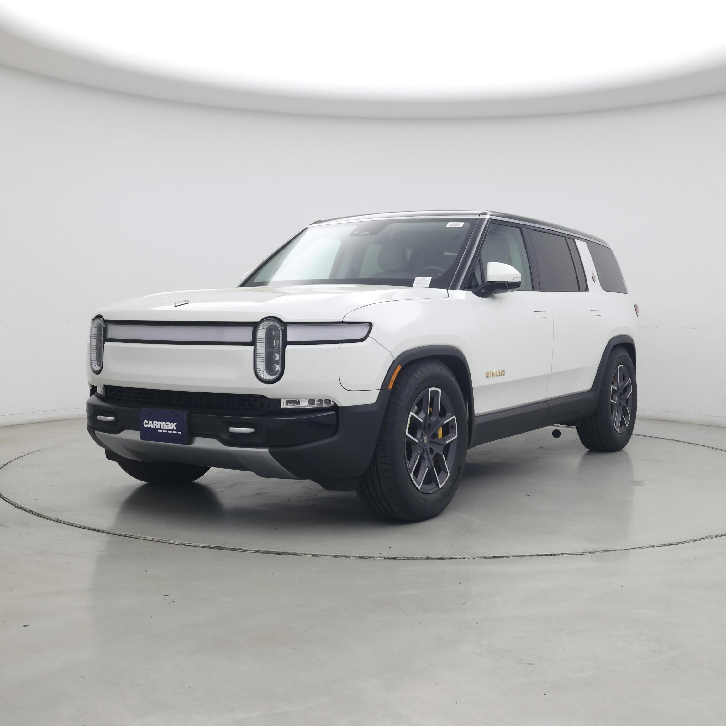 Thumbnail: 2024 Rivian R1S - 4
