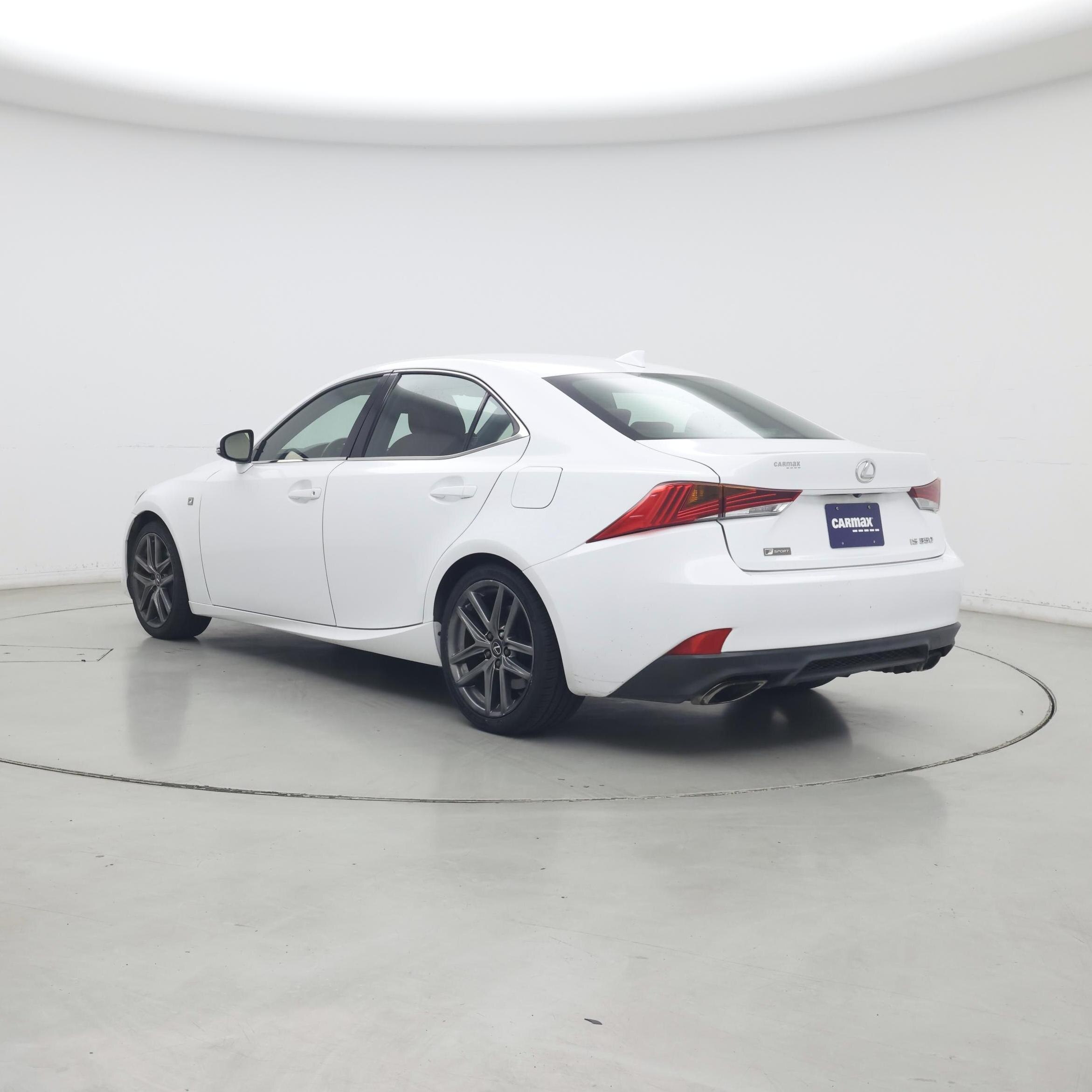 Thumbnail: 2020 Lexus IS - 2