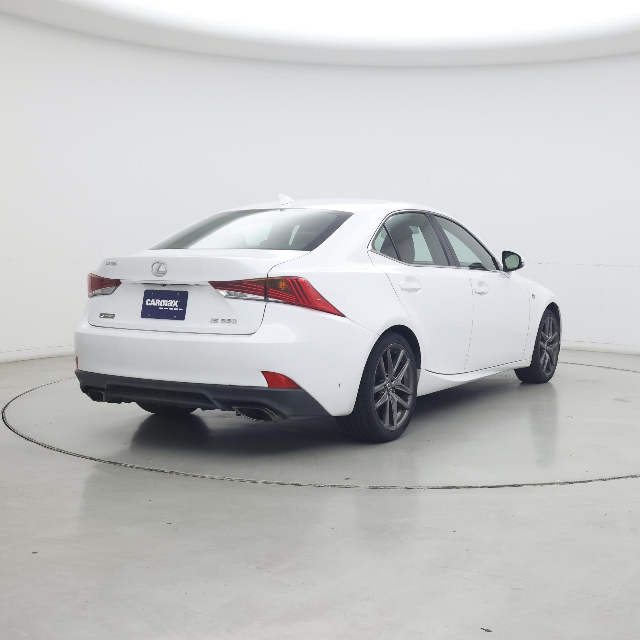 Thumbnail: 2020 Lexus IS - 8