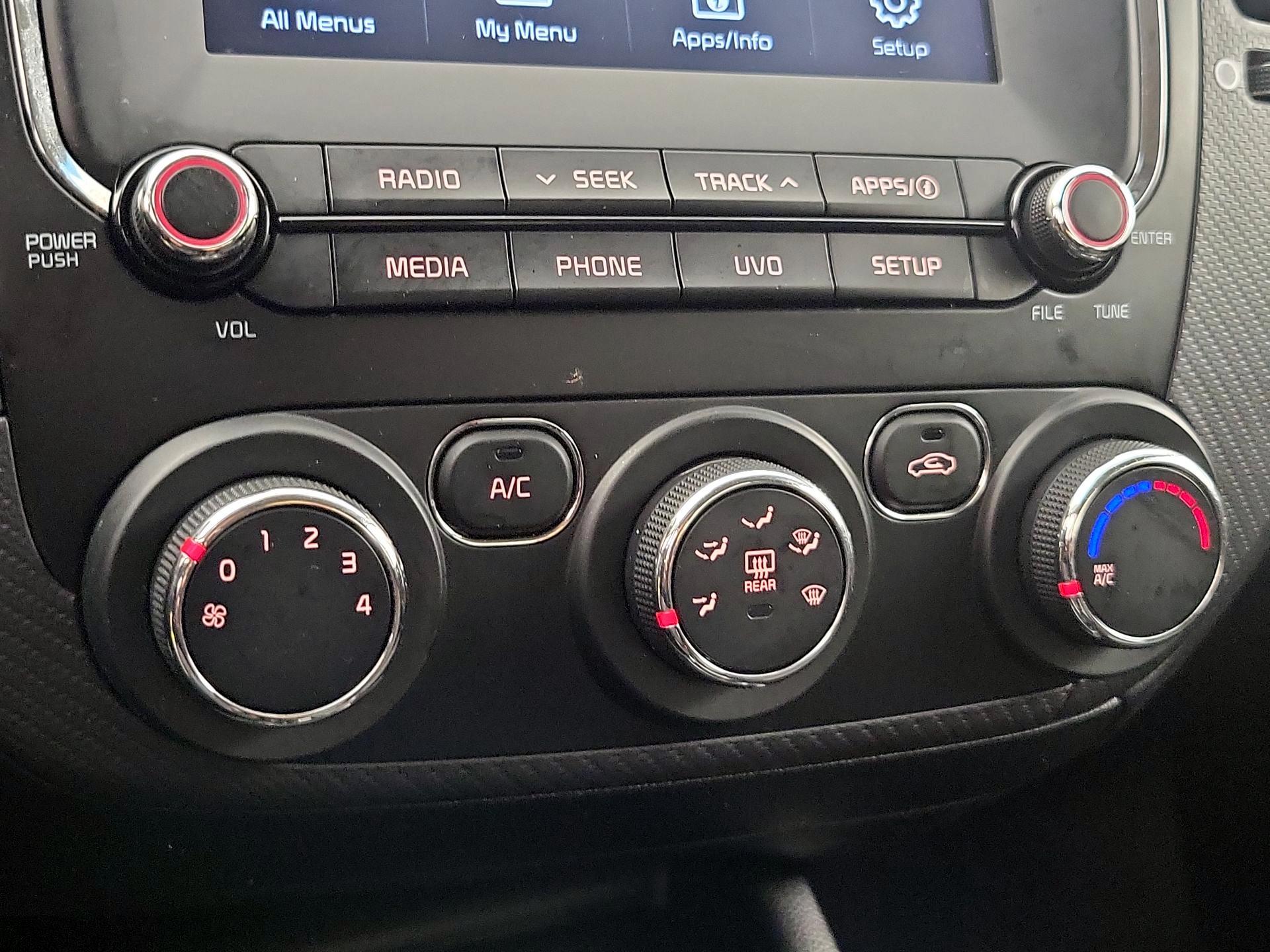 Thumbnail: 2018 Kia Forte - 16