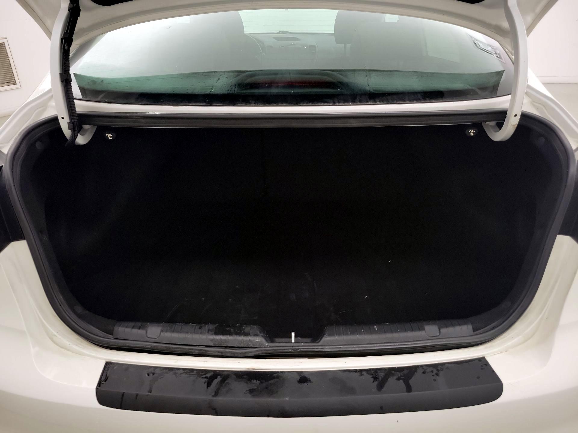 Thumbnail: 2018 Kia Forte - 20