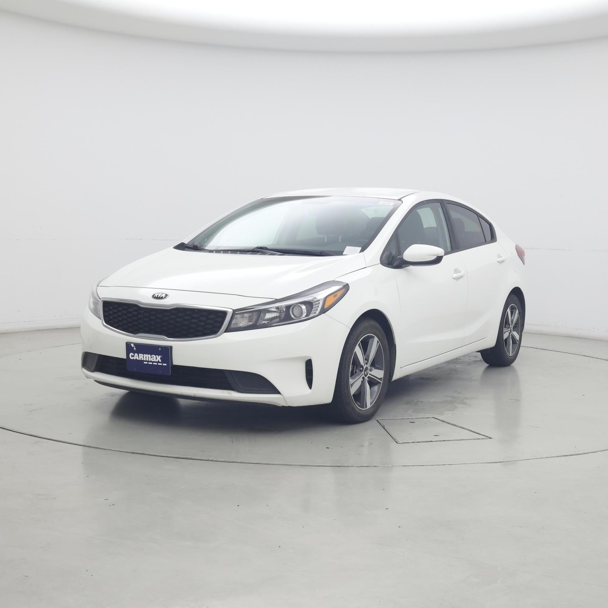 Thumbnail: 2018 Kia Forte - 4