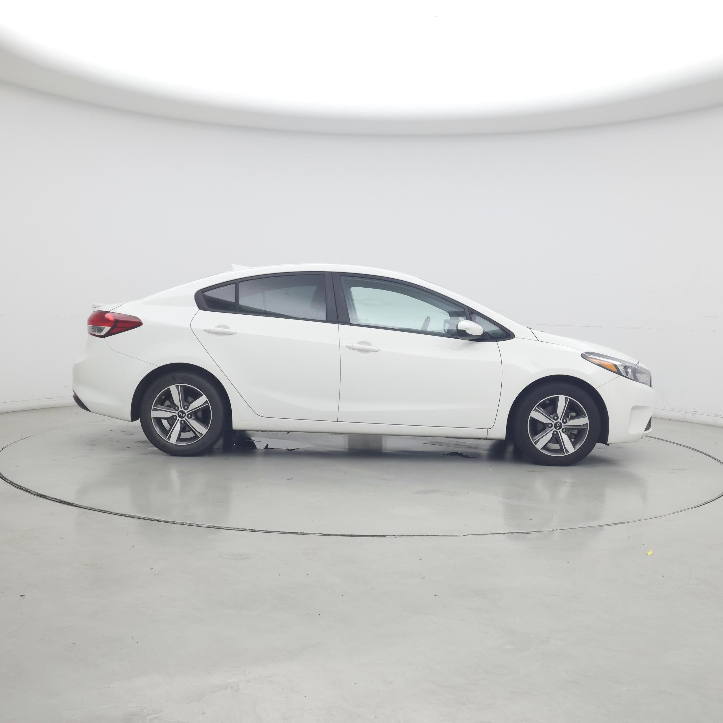 Thumbnail: 2018 Kia Forte - 7