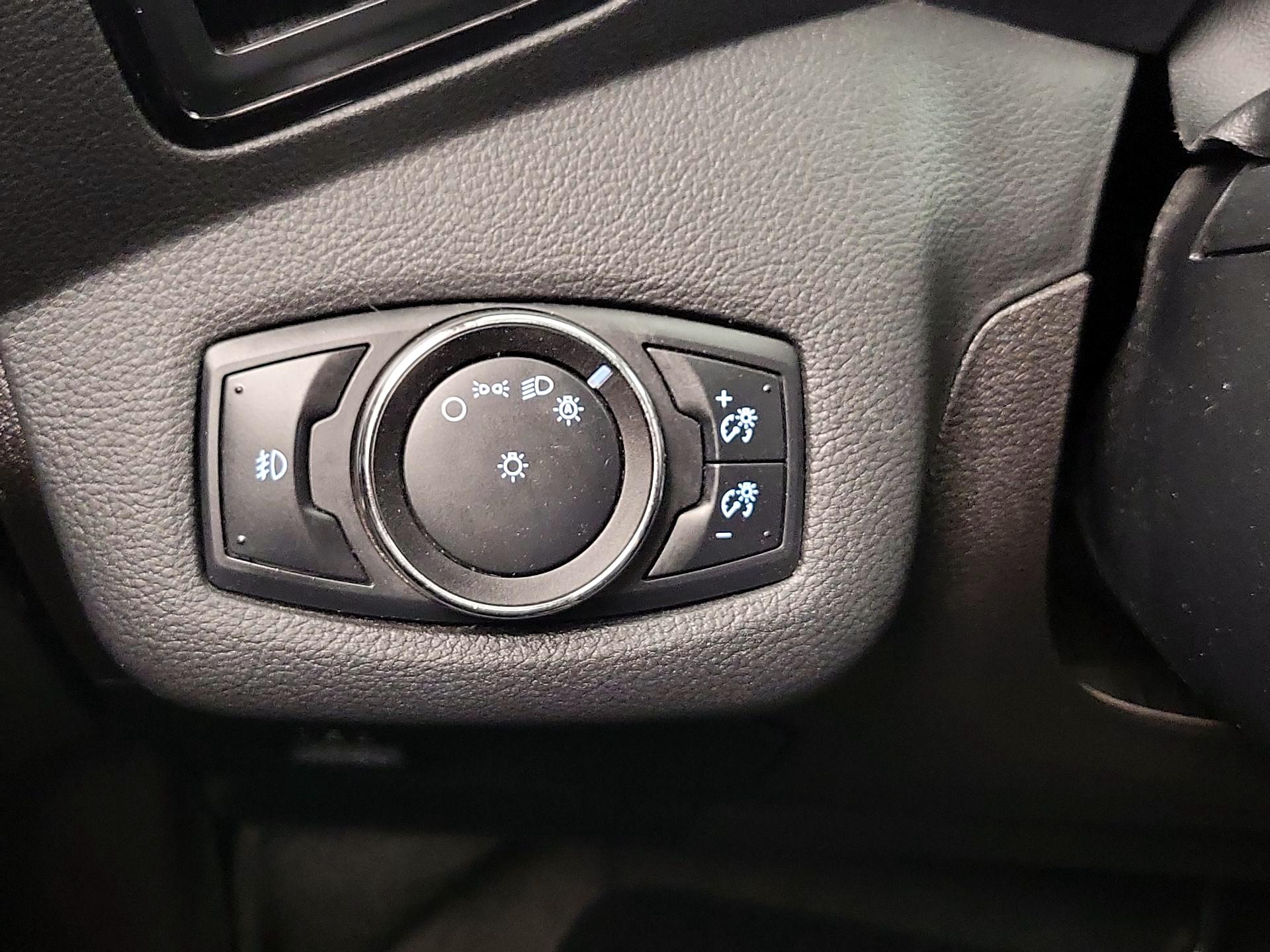 Thumbnail: 2014 Ford Escape - 13