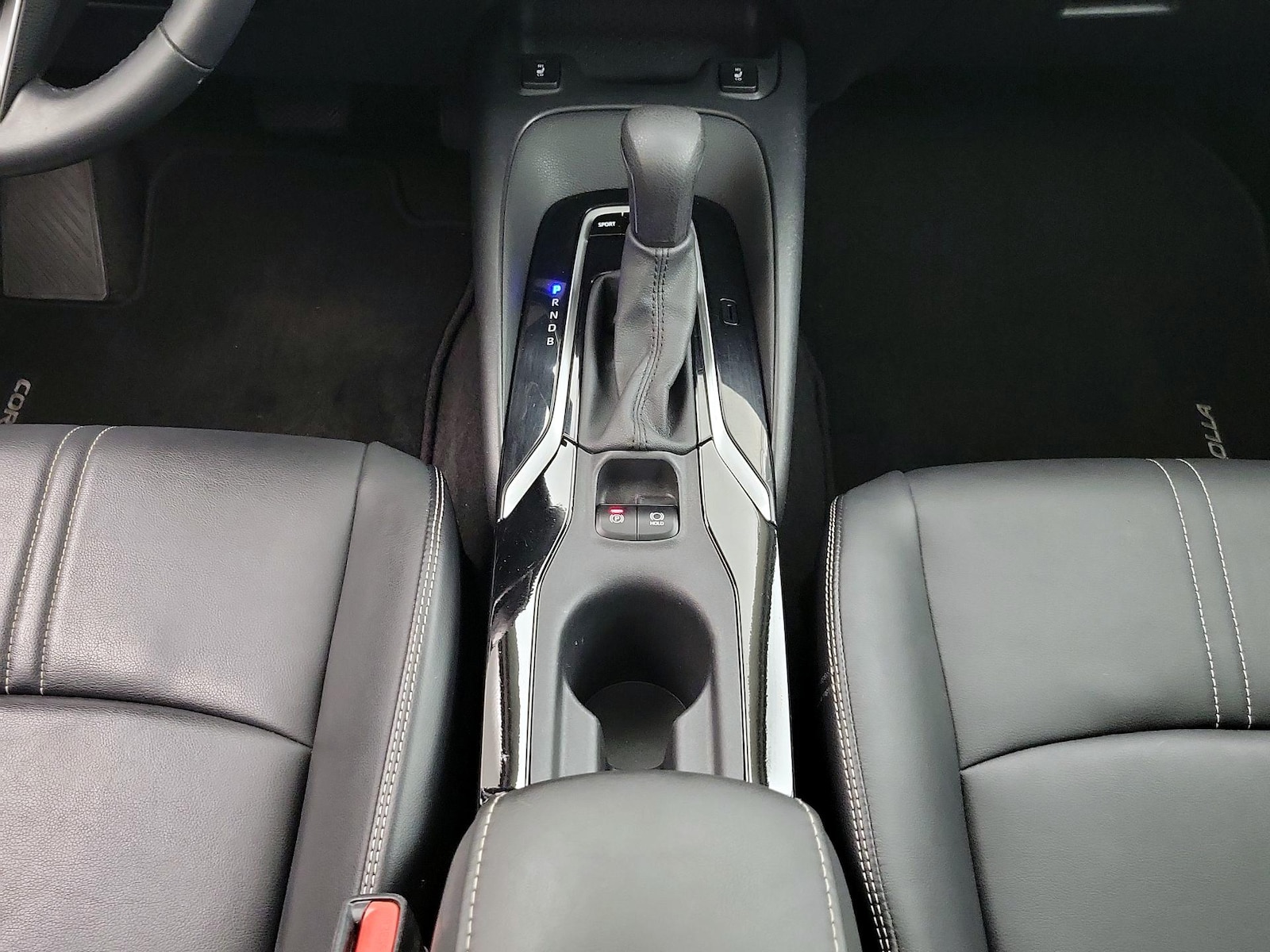 2021 Toyota Corolla XLE - Photo 18