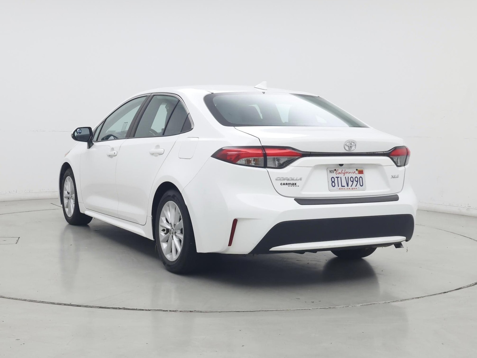 2021 Toyota Corolla XLE - Photo 3