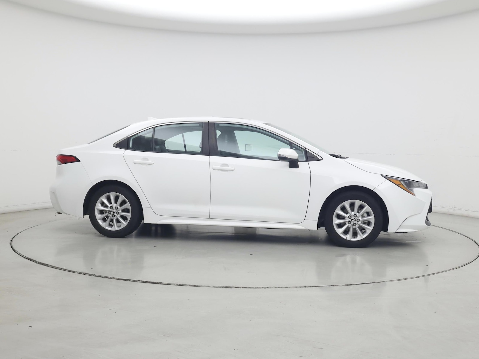 2021 Toyota Corolla XLE - Photo 8