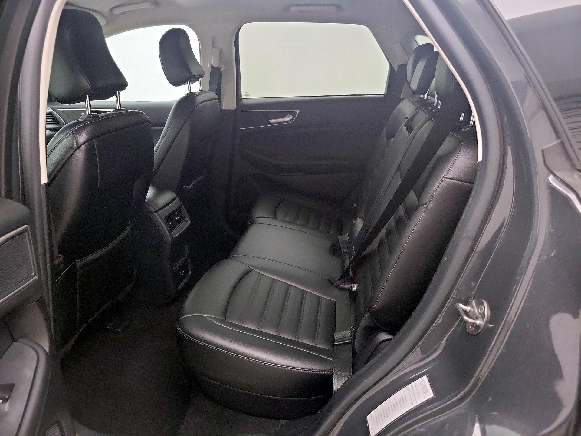 Thumbnail: 2021 Ford Edge - 19