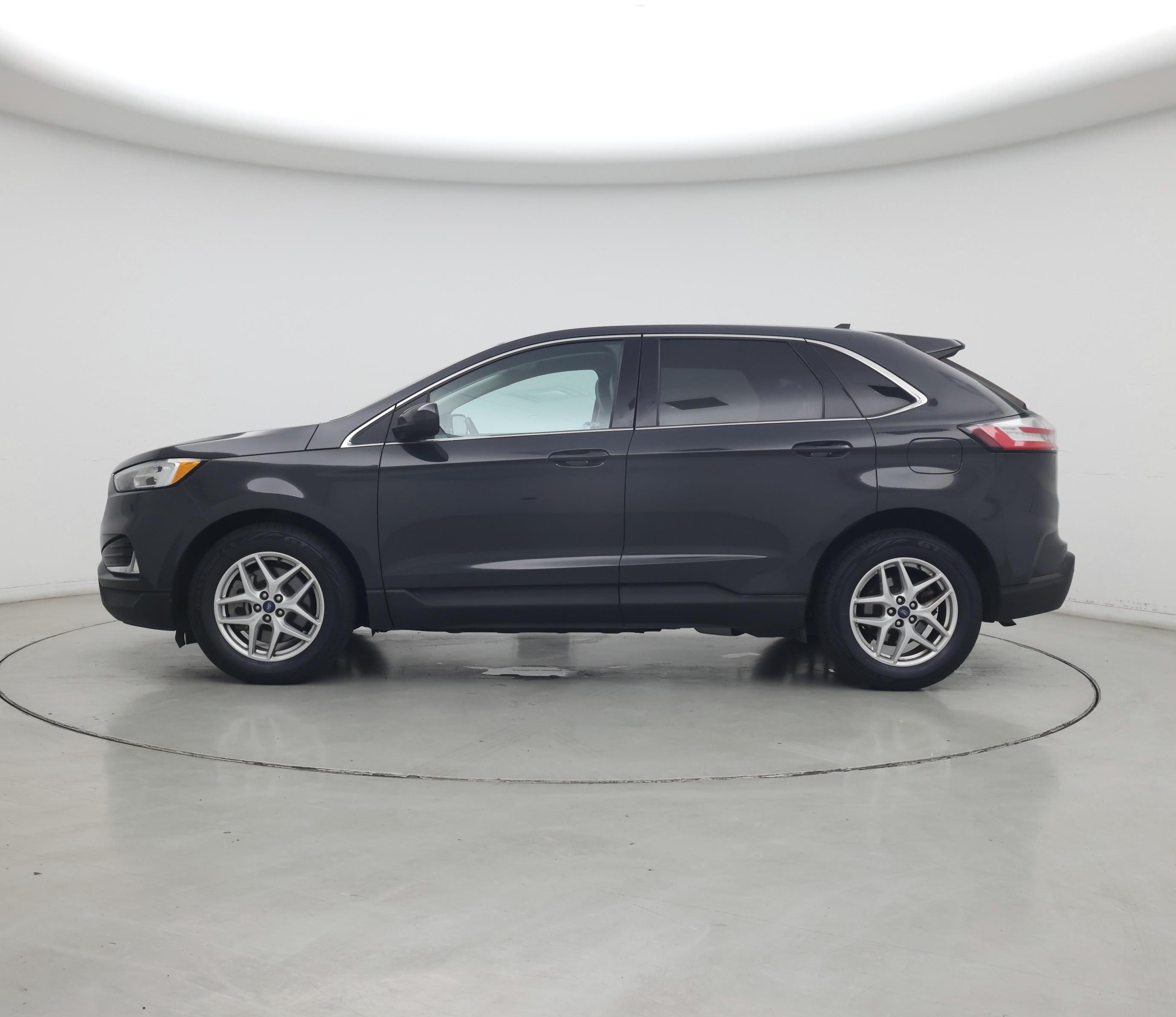 Thumbnail: 2021 Ford Edge - 3