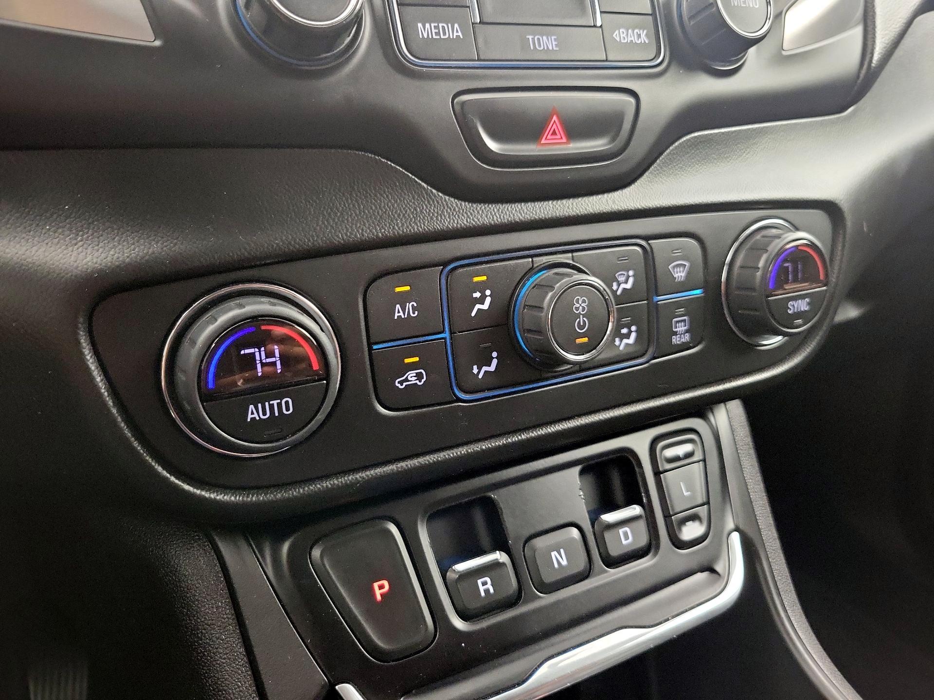 Thumbnail: 2018 GMC Terrain - 16