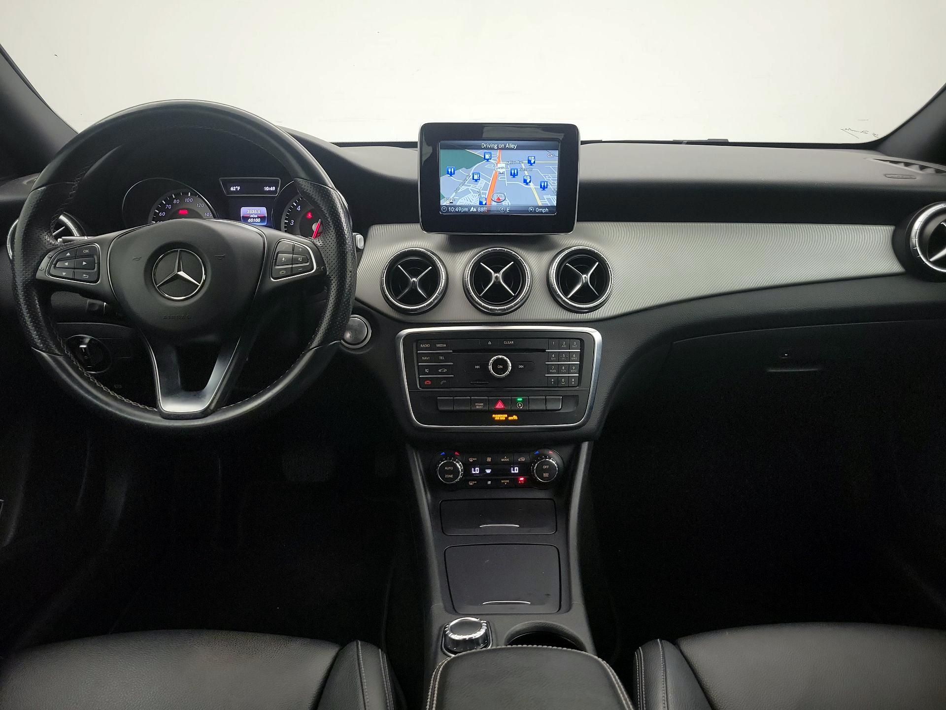 Thumbnail: 2016 Mercedes-Benz CLA - 9