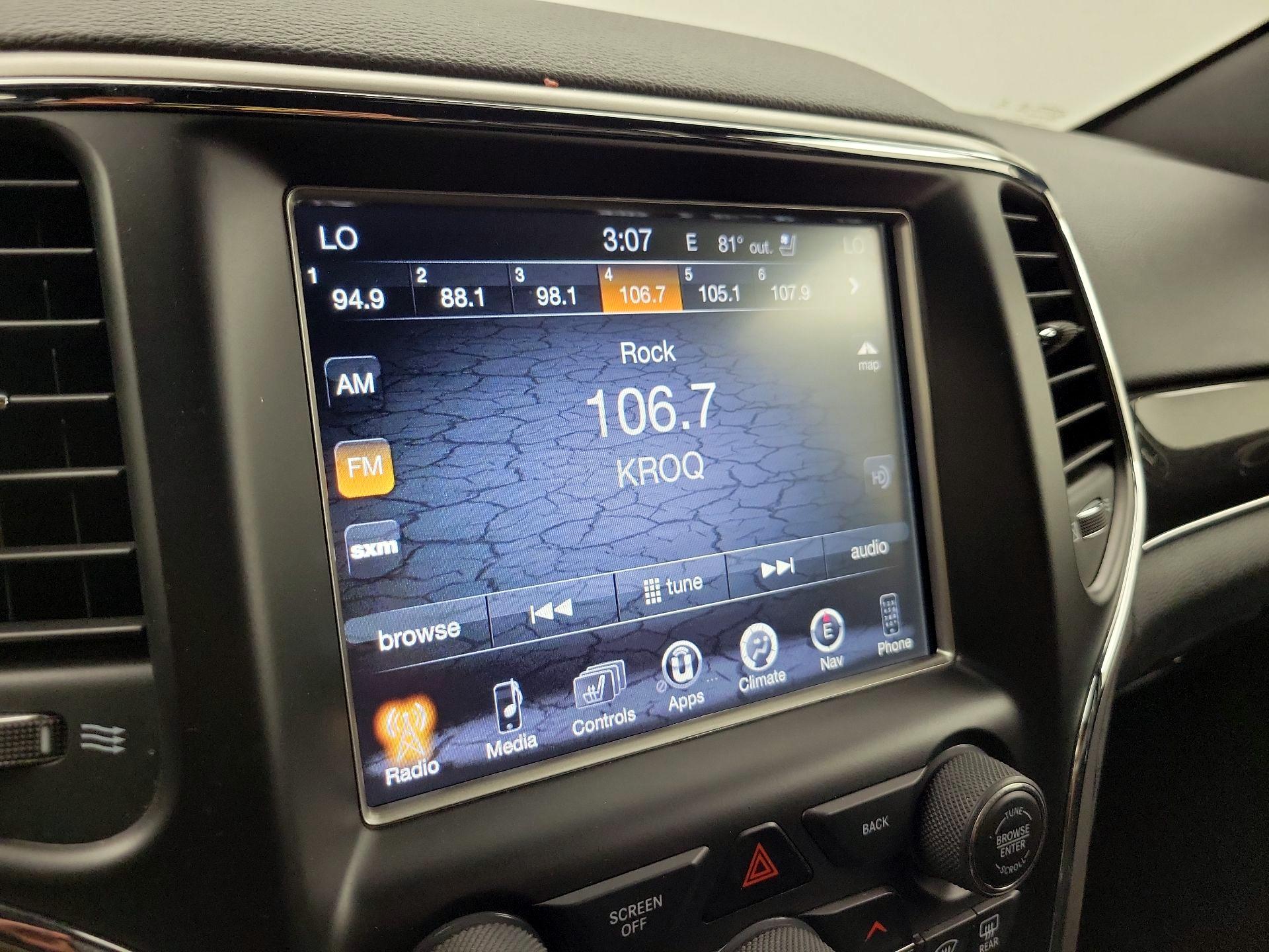 Thumbnail: 2017 Jeep Grand Cherokee - 16