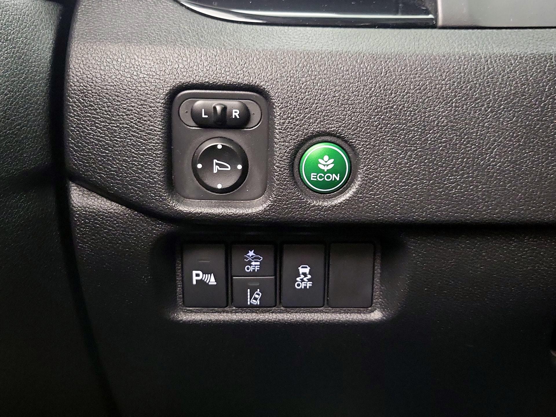 Thumbnail: 2019 Honda Pilot - 13