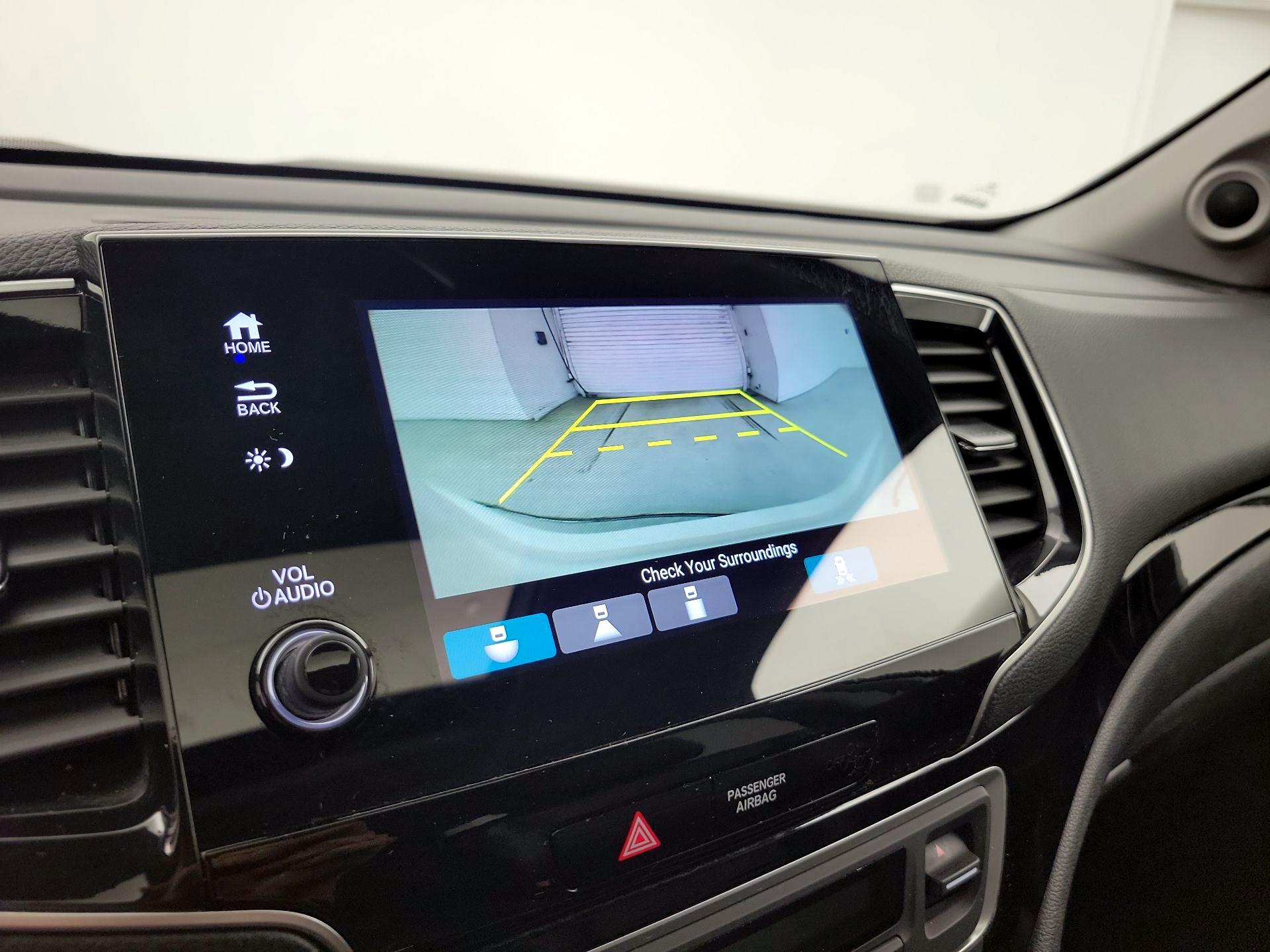 Thumbnail: 2019 Honda Pilot - 14