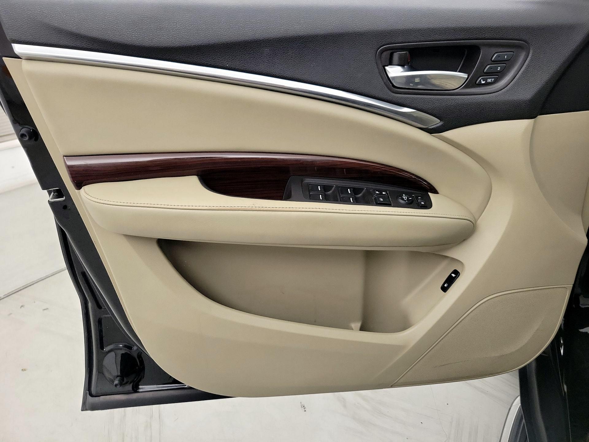 Thumbnail: 2016 Acura MDX - 12
