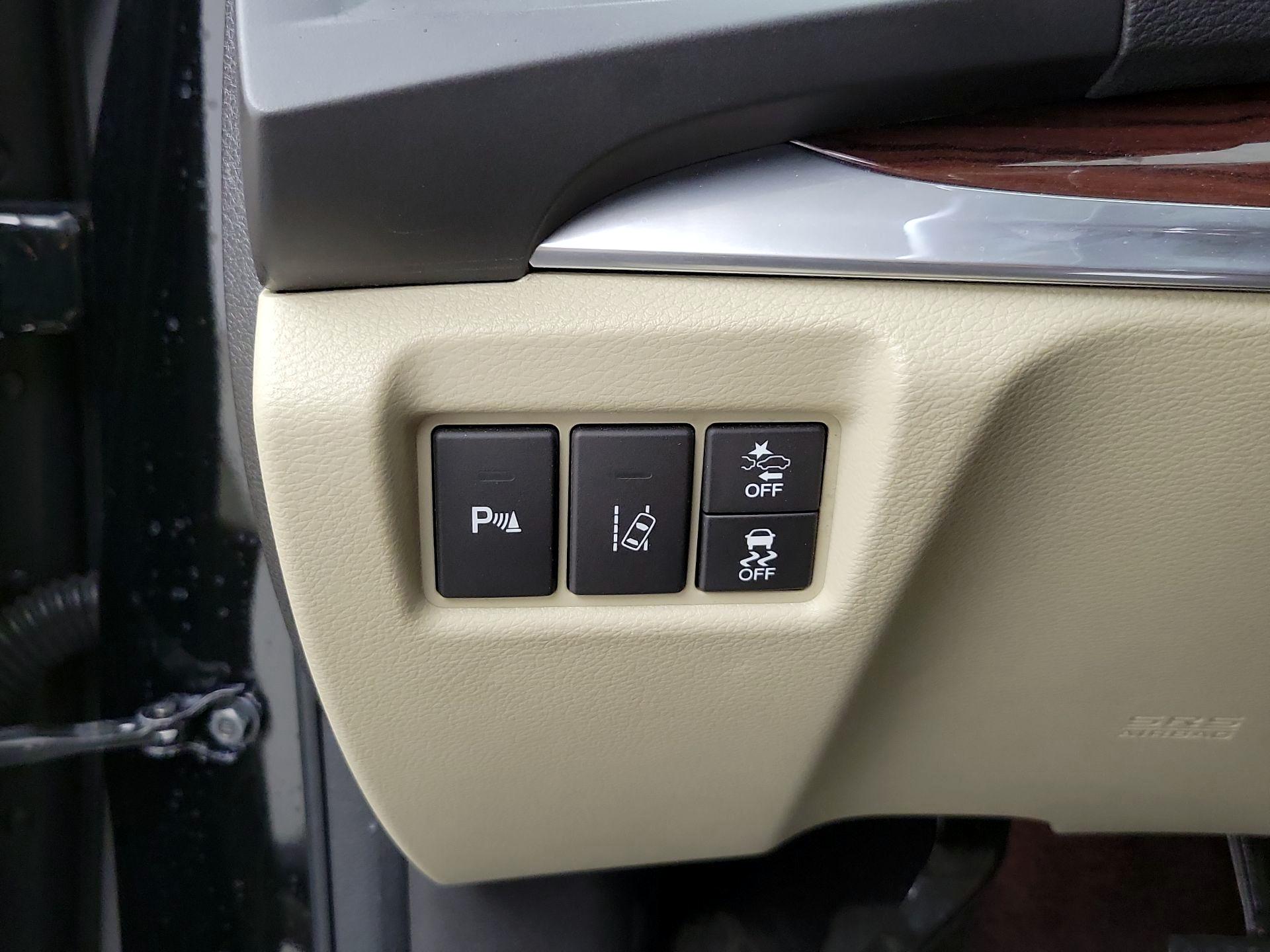 Thumbnail: 2016 Acura MDX - 13