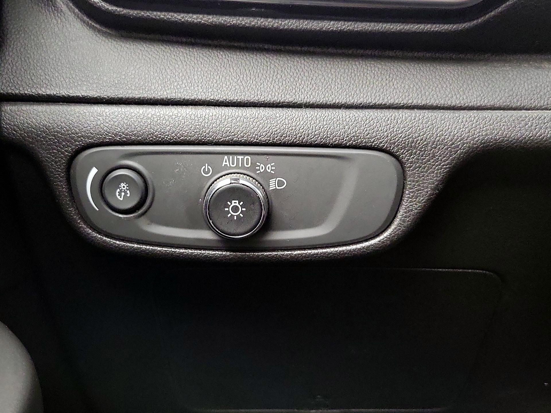 Thumbnail: 2023 Chevrolet Bolt EV - 13