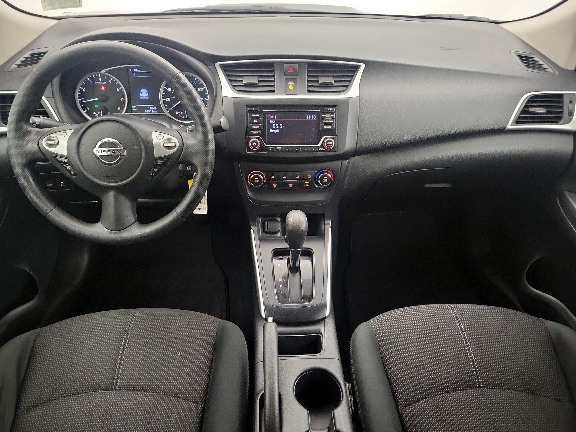Thumbnail: 2018 Nissan Sentra - 9