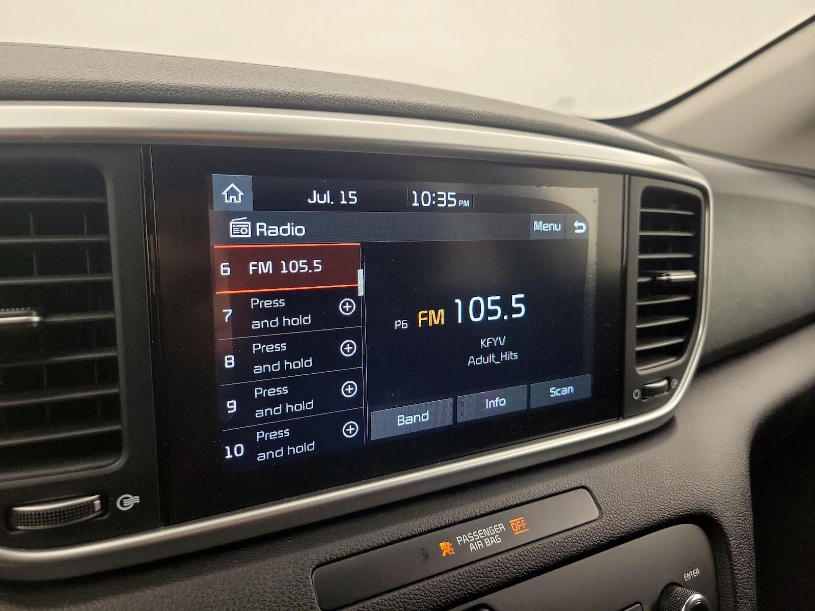2021 Kia Sportage LX - Photo 16